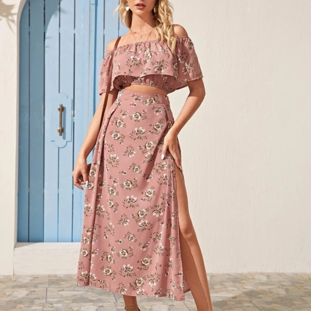 Two piece skirt set